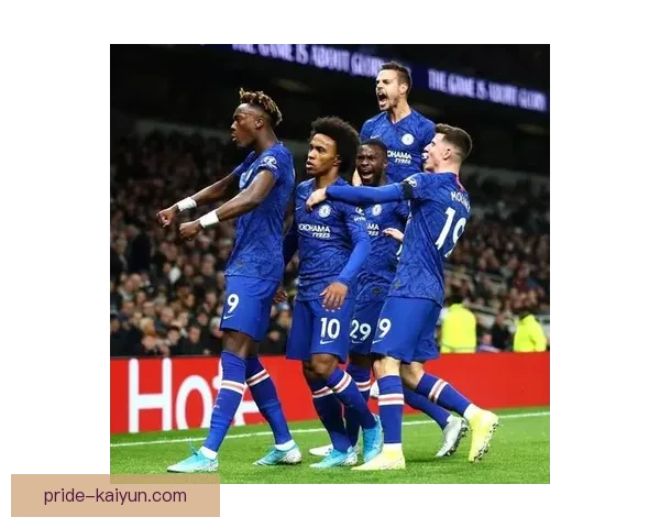 英超蓝狮近期表现稳健，状态回暖有望重回争冠轨道