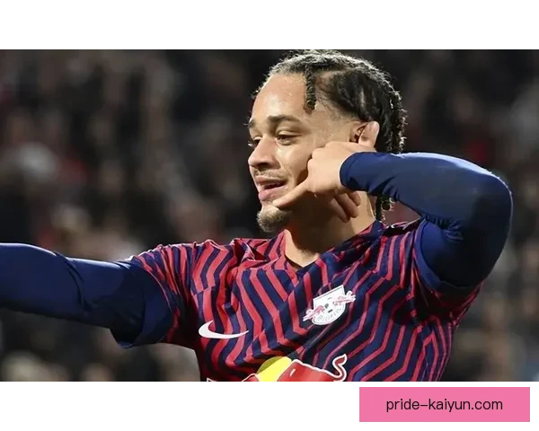 哈维·西蒙斯创造力持续提升，近期表现备受关注