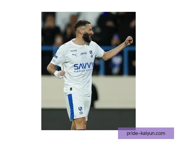 本泽马本赛季影响力持续提升，进攻端表现稳健备受期待