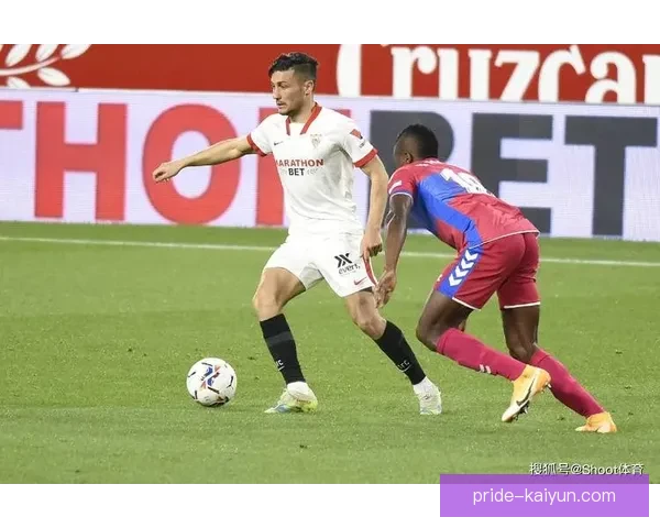 托比亚斯速度与爆发力持续提升，赛场表现稳健